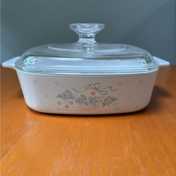 Vintage Corningware server